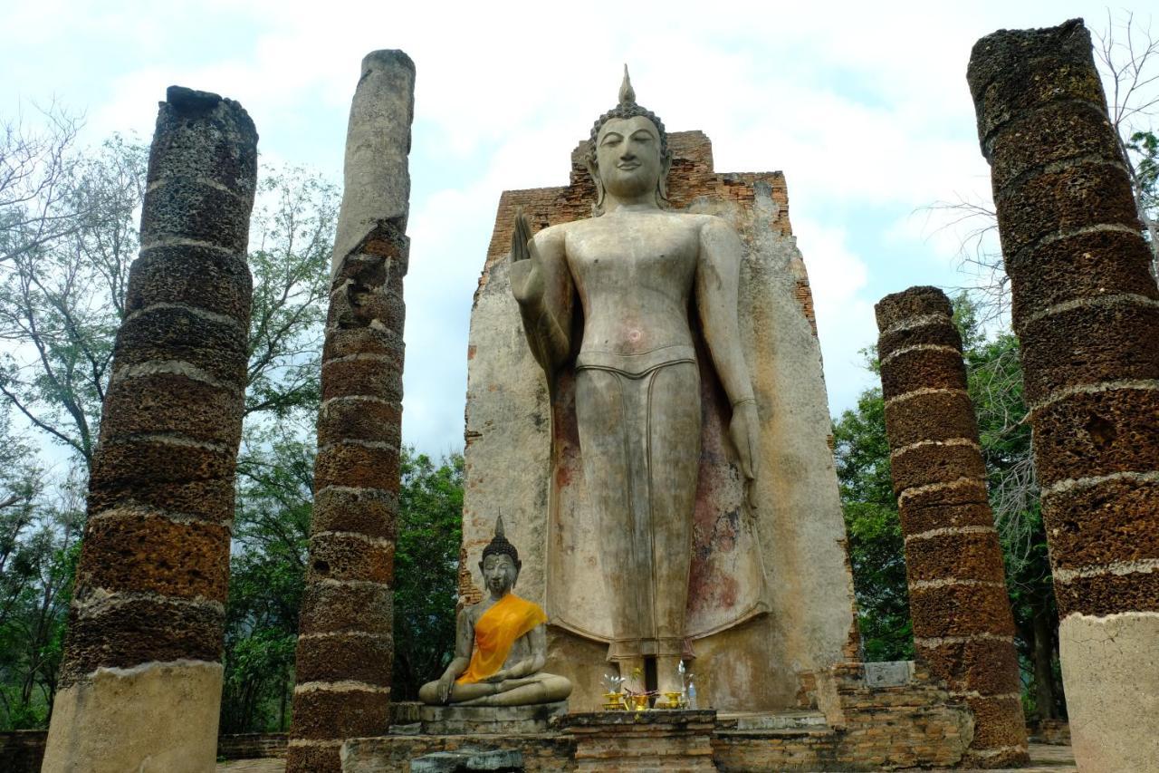 Toon Guesthouse Sukhothai Exteriör bild