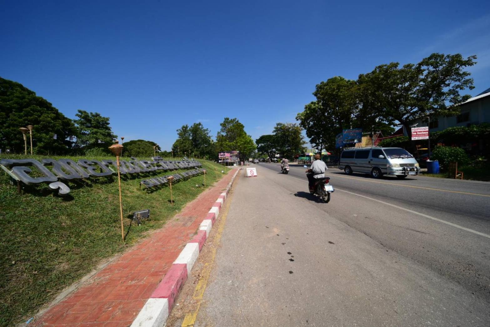 Toon Guesthouse Sukhothai Exteriör bild